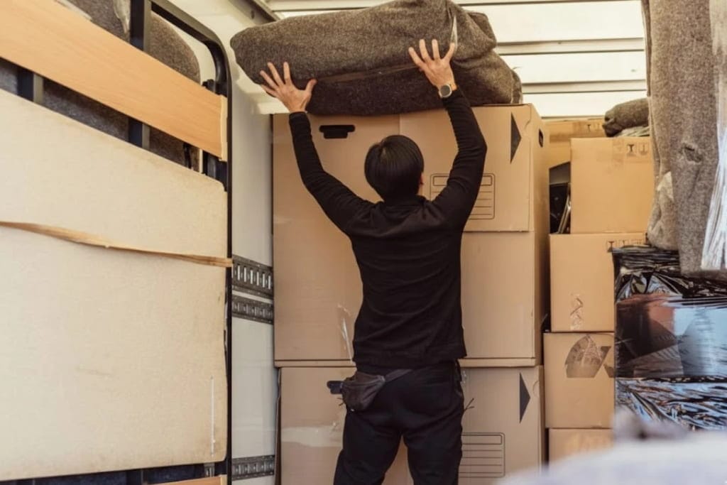 Professionelle Möbelpacker Wien